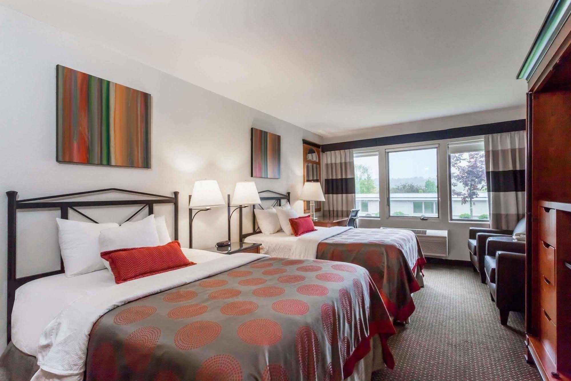 Ramada By Wyndham Rock Hill At Sullivan Center Exteriér fotografie