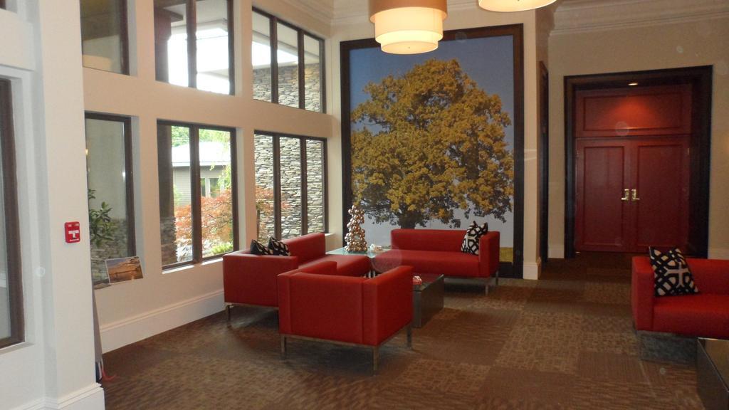 Ramada By Wyndham Rock Hill At Sullivan Center Exteriér fotografie
