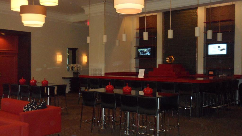 Ramada By Wyndham Rock Hill At Sullivan Center Exteriér fotografie