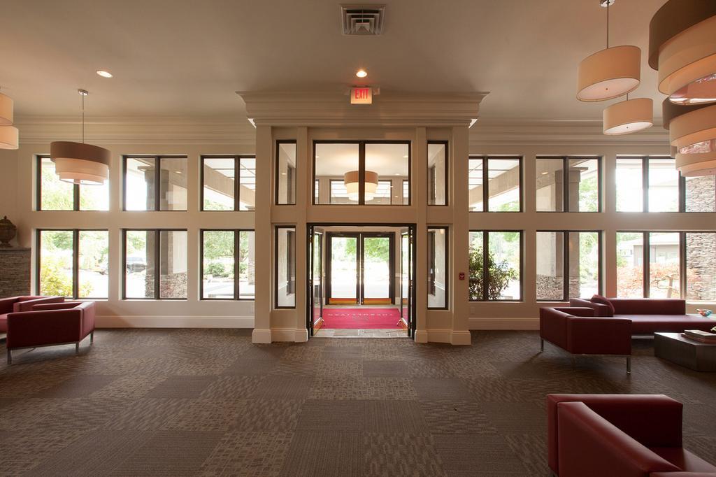 Ramada By Wyndham Rock Hill At Sullivan Center Exteriér fotografie
